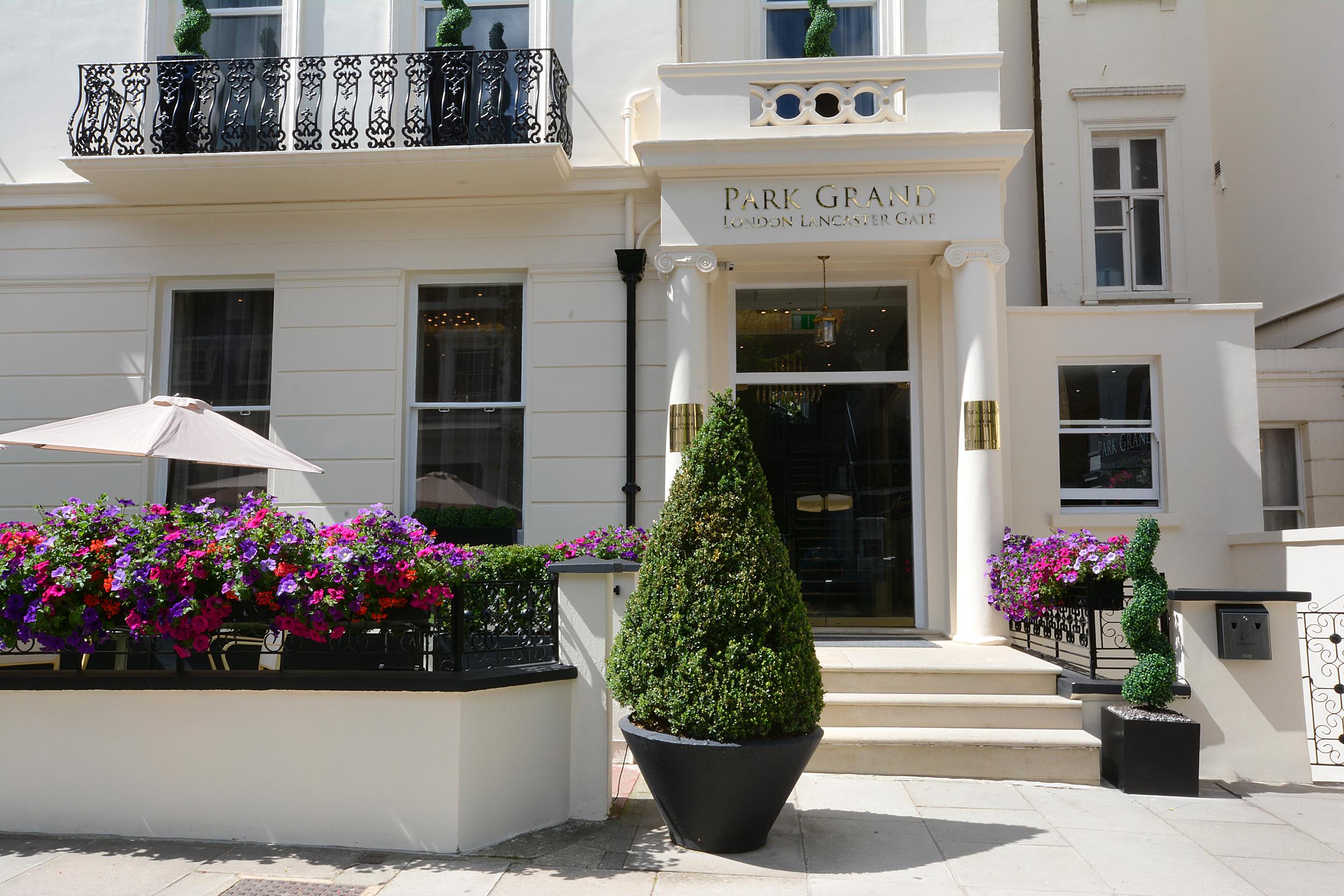 파크 그랜드 런던 랭커스터 게이트 호텔 외부 사진 Park Grand Hotel, London